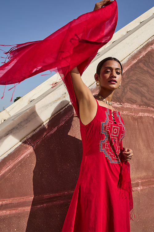 Okhai "Khajuraho" Hand Embroidered Mirror and Beadwork Pure Cotton Sling Kurta Pant Set with Dupatta