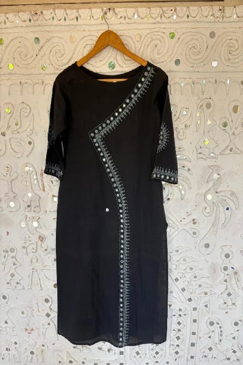 Okhai 'Moon Glory' Hand Embroidered Mirror Work Kurta | Rescue