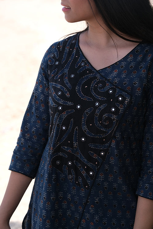 Okhai 'Ocean Baby' Hand Embroidered Applique Work Ajrakh Kurta | Relove