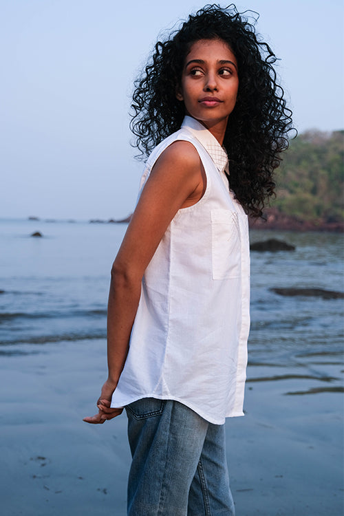 Okhai 'Morning Snow' Hand Embroidery Work Shirt| Rescue