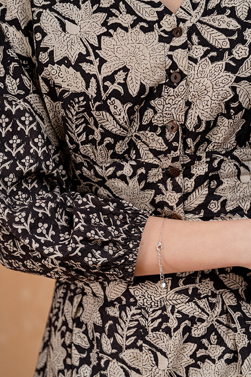 Okhai 'Sample Two Hundred Sixty Eight