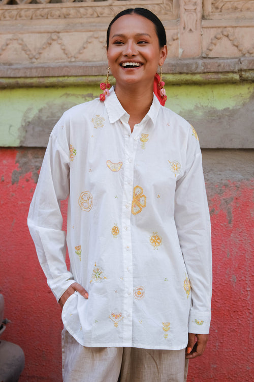Okhai "Tutti frutti" Rabari Embroidery Pure Cotton anti-fit shirt