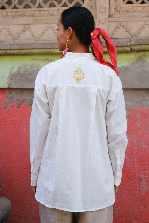 Okhai "Tutti frutti" Rabari Embroidery Pure Cotton anti-fit shirt