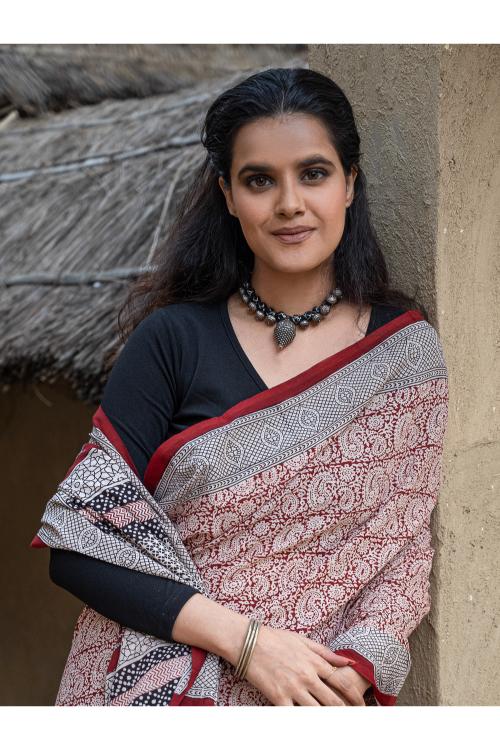 TICH Exclusive Bagh Hand Block Printed Cotton Saree - White Paisleys