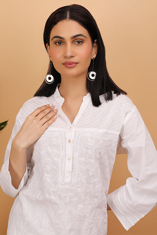 Shwet Women White Chikankari Kurta - 258