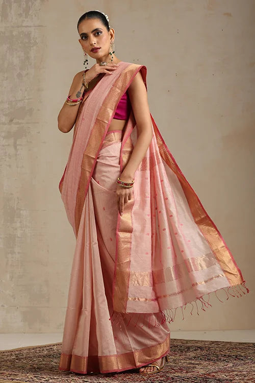 Handweave Maheshwari Handloom Peachy Pink Silk Cotton Zari Border Ruiphool Buti Saree.