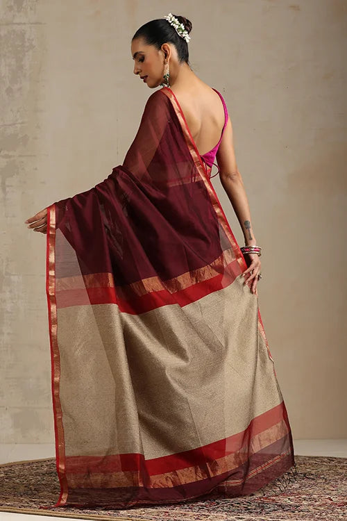 Handweave Maheshwari Handloom Wine Silk Cotton Kosa Pallu Saree With Zari Border.