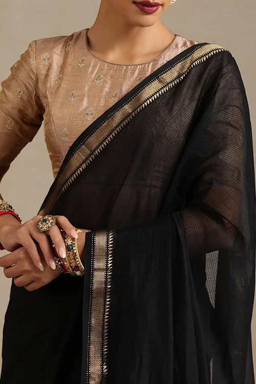 Handweave Maheshwari Handloom Black Sona Pallu Saree With Gold Zari Border.