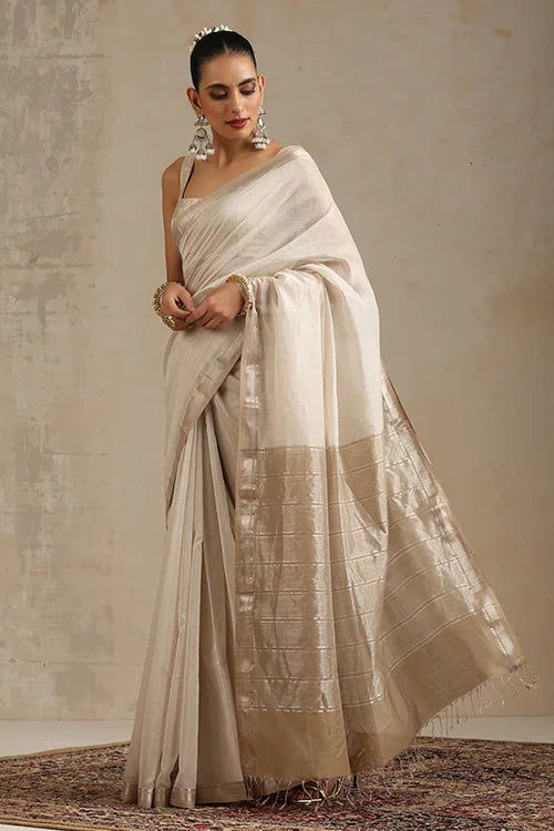 Handweave Maheshwari Handloom Pearl Sona Pallu Saree With Silver Zari Border.