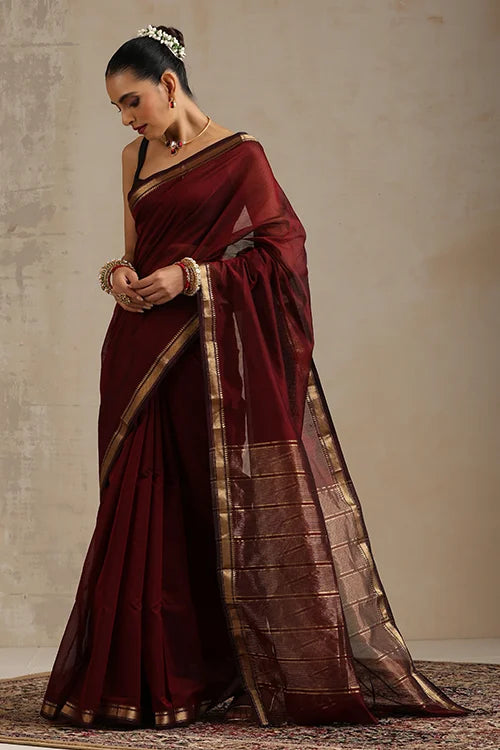 Handweave Maheshwari Handloom Maroon Sona Pallu Saree With Silver Zari Border.