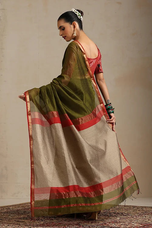 Handweave Maheshwari Handloom Mehendi Silk Cotton Kosa Pallu Saree With Zari Border.