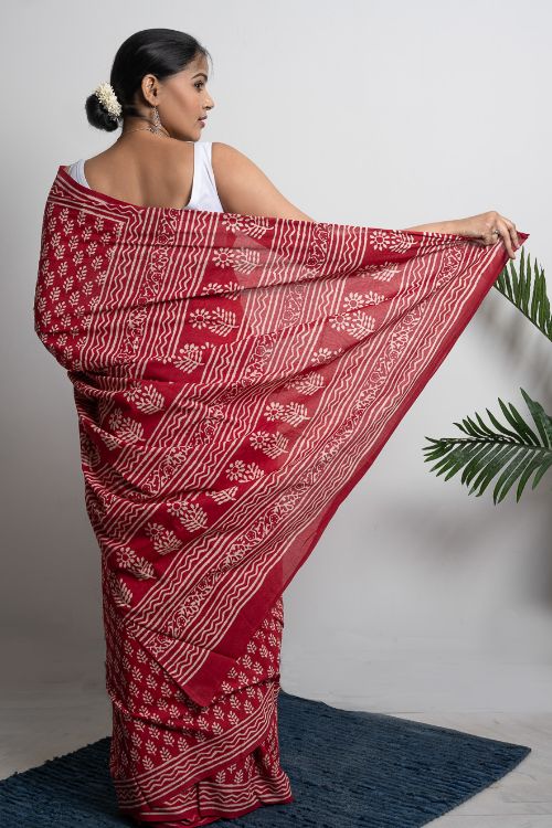 ICH Bagru Statements. Hand Block Printed Mul Cotton Saree - Red Flora