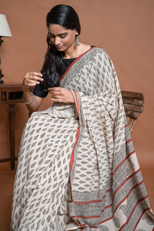 ICH Bagru Statements. Hand Block Printed Mul Cotton Saree - Cream Leaf