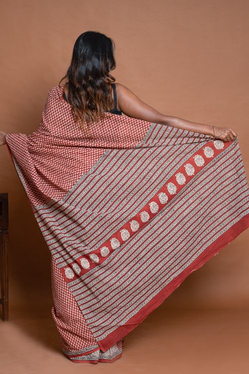 ICH Bagru Statements. Hand Block Printed Mul Cotton Saree - Brick Buds