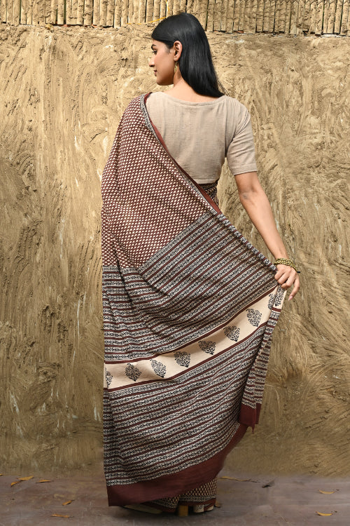 The ICH Bagru Statements : Hand Block Printed Cotton Saree - Mridang Jaal