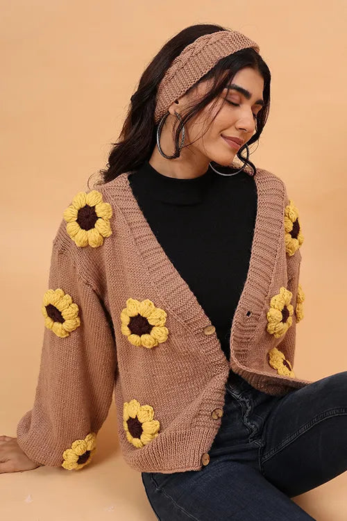 Ajoobaa "Sunflower" Handknitted Merino Sweater - Beige