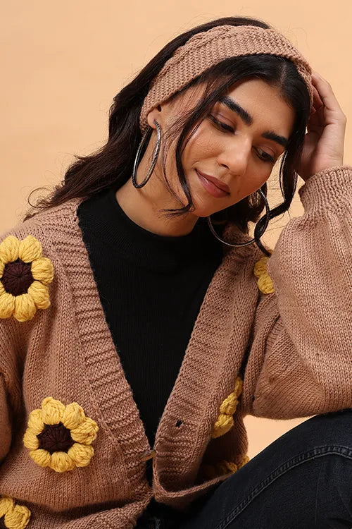 Ajoobaa "Sunflower" Handknitted Merino Sweater - Beige