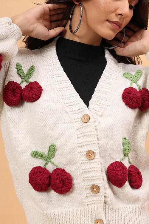 Ajoobaa "Cherry" Handknitted Merino Sweater - Offwhite
