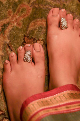 India Craft House Pure Silver Traditional Maharashtrian Masoli Toe Rings - (Set Of 2)