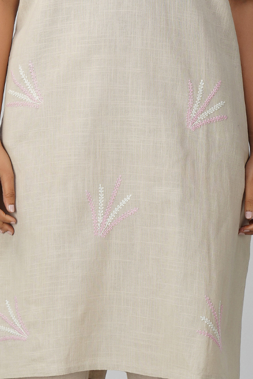 Phae Saachi Slub Cotton Kurta With Hand Chikankari