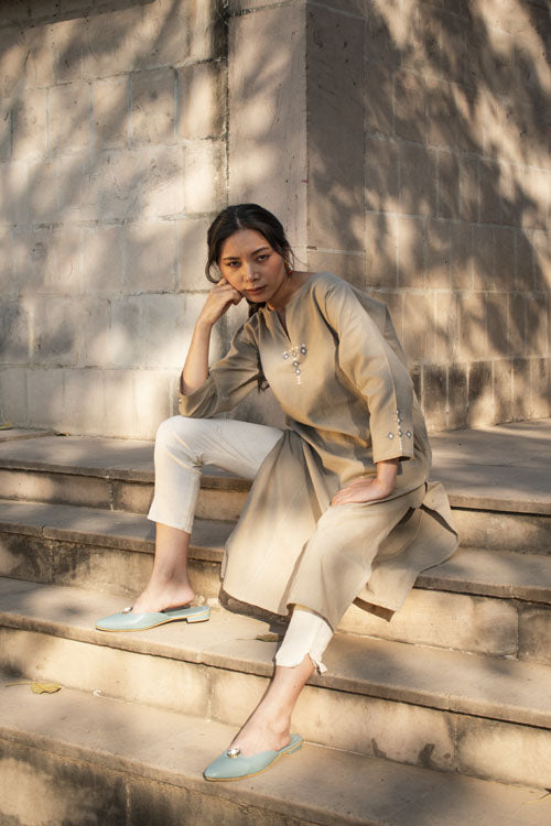 Rangsutra Akriti Beige Handwoven Extra-Weft Panelled Long Kurta