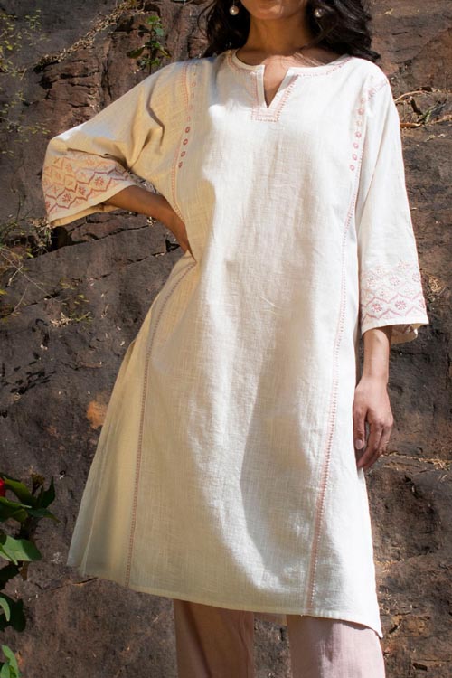 Rangsutra Avani Chikankari Off White Pure Cotton 3Q Sleeve Straight Kurta