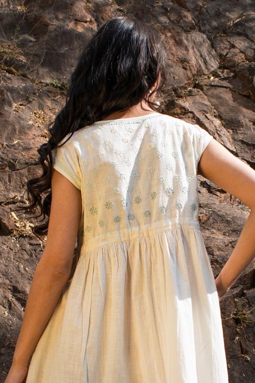 Rangsutra Avani Chikankari Off White Pure Cotton Sleeveless Dress