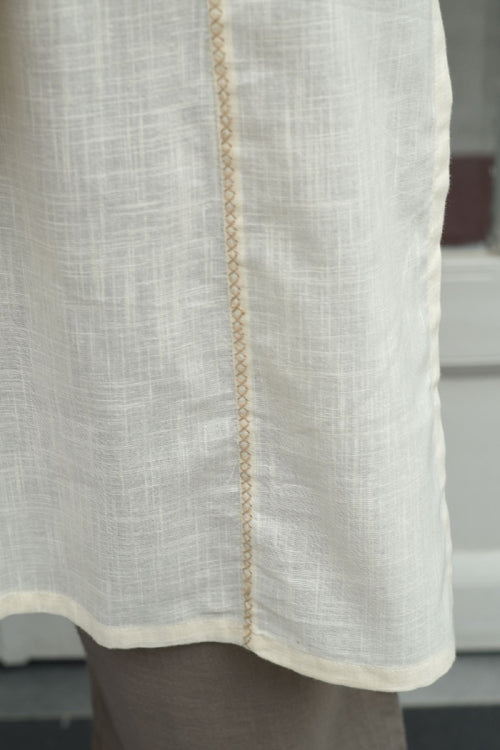 Rangsutra Bagh Cotton Round Neck Off White Hand Embroidered Kurta
