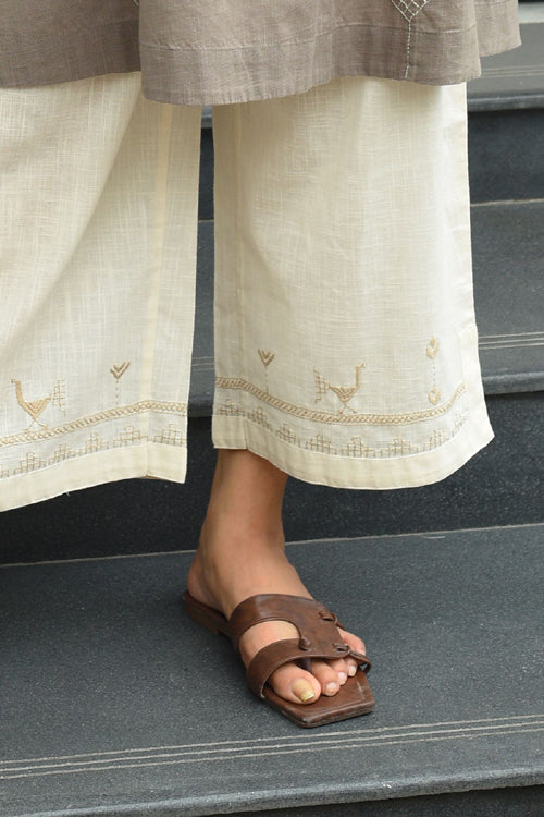 Rangsutra Bagh Cotton Off White Hand Embroidered Bottom