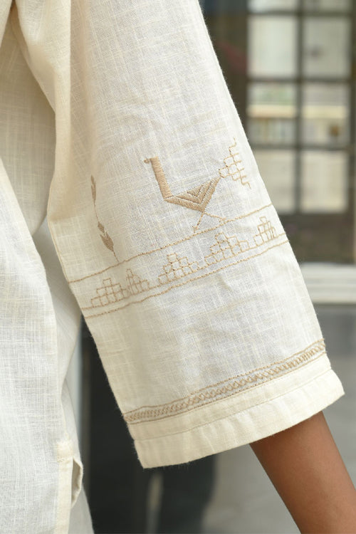 Rangsutra Bagh Cotton Round Neck Off White Hand Embroidered Top