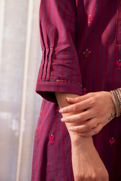 Rangsutra Haveli Soof Violet Hand Embroidered Kurta