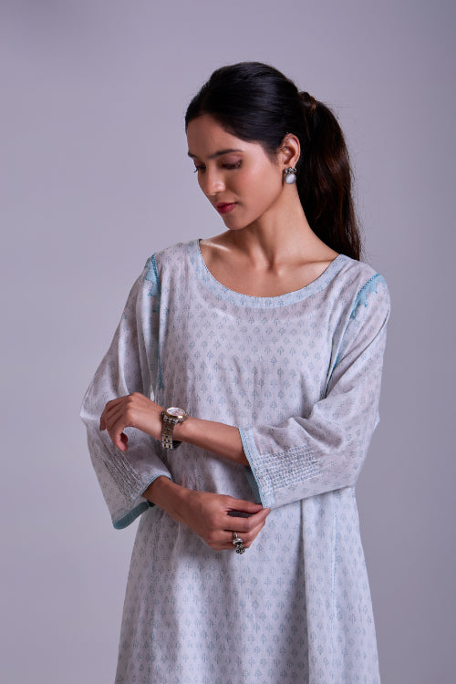 Rangsutra Suhani White A-Line Cotton Dress With Applique