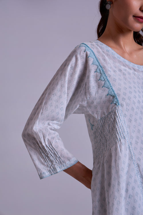 Rangsutra Suhani White A-Line Cotton Dress With Applique