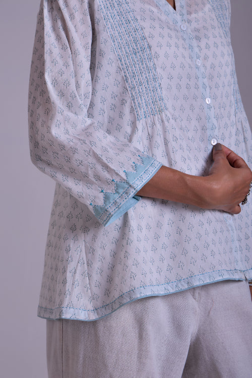 Rangsutra Suhani White Boxy Cotton Top With Applique