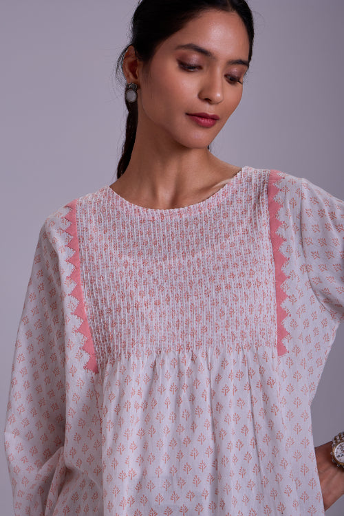 Rangsutra Suhani White Pintuck Cotton Top With Applique
