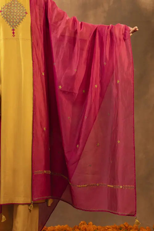 Rangsutra Ruhani Pink Chanderi Dupatta With Soof Hand Embroidery