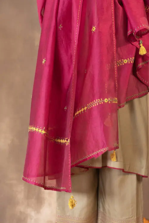 Rangsutra Ruhani Pink Chanderi Dupatta With Soof Hand Embroidery