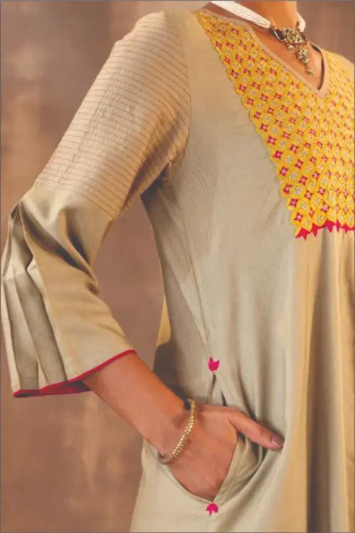 Rangsutra Ruhani Sage Green A-Line Cotton Silk Kurta With Pakka Hand Embroidery