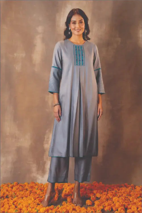 Rangsutra Ruhani Grey A-line Cotton Silk Kurta With Soof Hand Embroidery