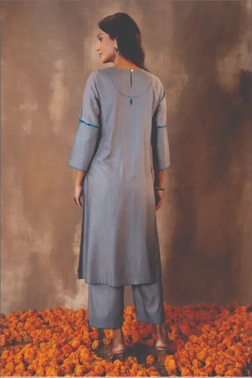 Rangsutra Ruhani Grey A-line Cotton Silk Kurta With Soof Hand Embroidery