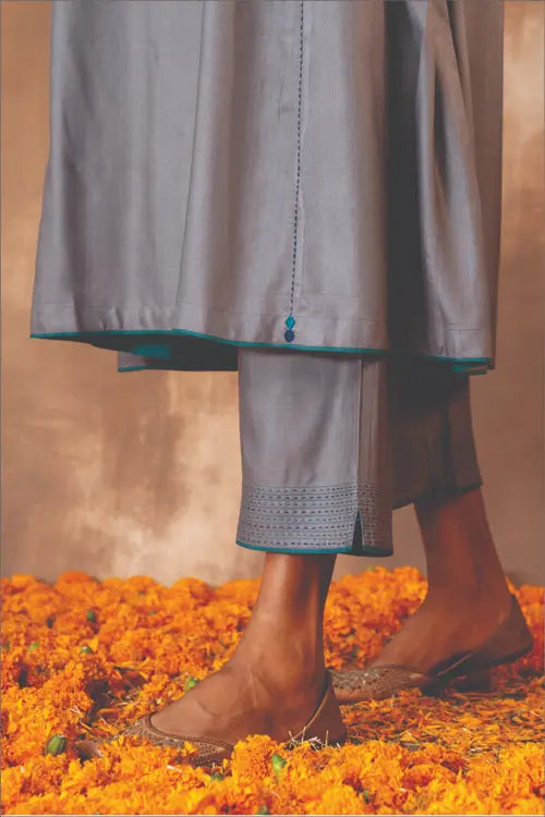 Rangsutra Ruhani Grey Flared Cotton Silk Kurta With Soof Hand Embroidery