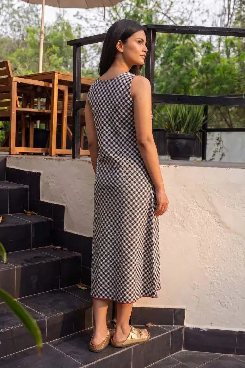 Rangsutra Dhwani Black Checked Handloom Sleeveless Cotton Dress