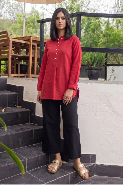 Rangsutra Dhwani Red Mandarin Collar Handloom Cotton Top