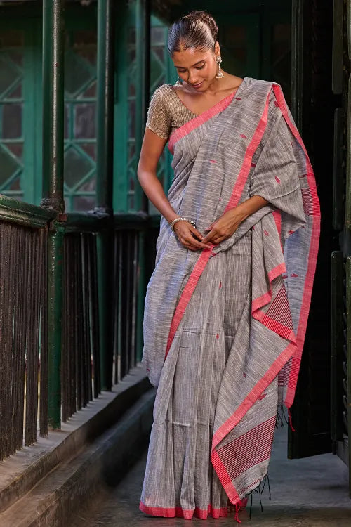 The ICH Bengal Vibes. Handwoven Jamdani Soft Mul Cotton Saree - Silver Smoke