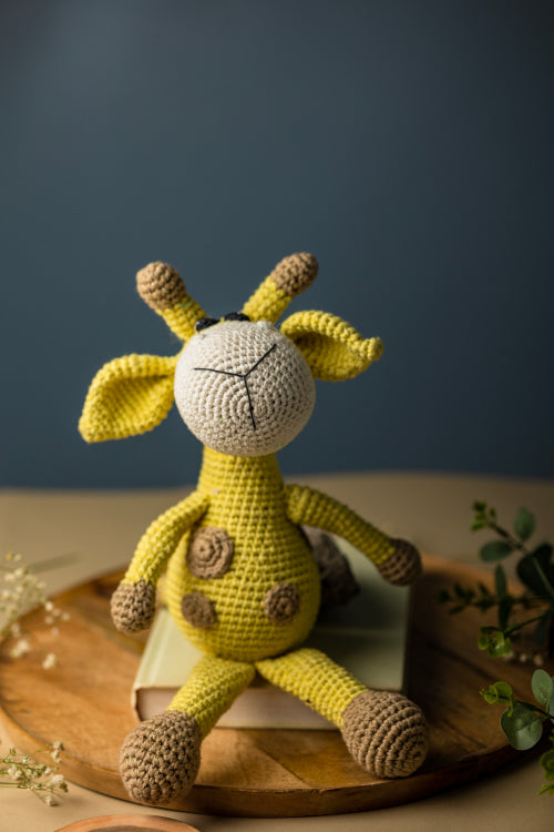 Samoolam Handmade Happy Giraffe Cuddle Toy