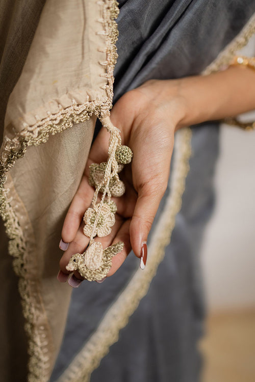 Samoolam Grey & Champagne Lavanya handwoven sarees