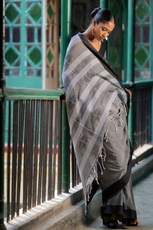 TICH Soft & Light. Handwoven Bengal Cotton Saree - Gentle Slate