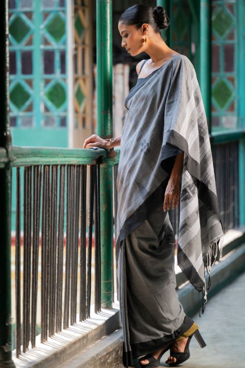 TICH Soft & Light. Handwoven Bengal Cotton Saree - Gentle Slate