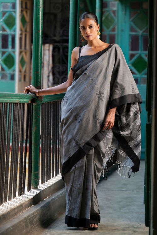 TICH Soft & Light. Handwoven Bengal Cotton Saree - Gentle Slate