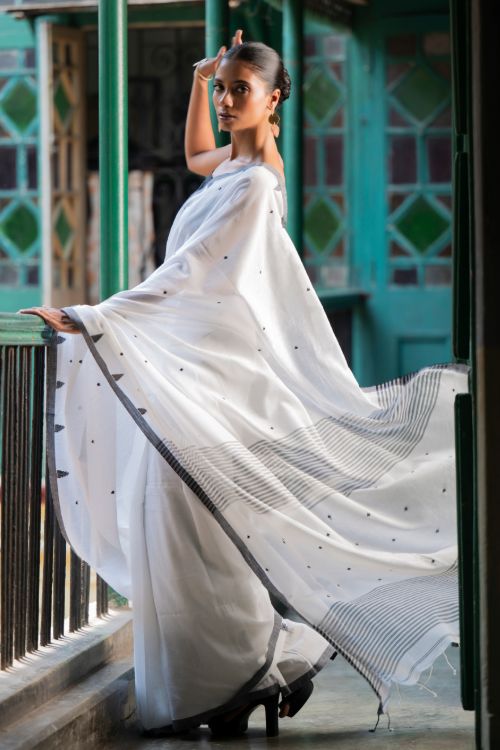 TICH Soft & Light. Handwoven Bengal Cotton Saree - Dhaara